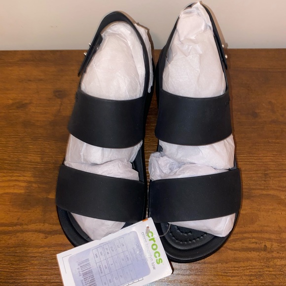 Crocs Brooklyn Low Wedge Black Size 7 NWT - Picture 4 of 4